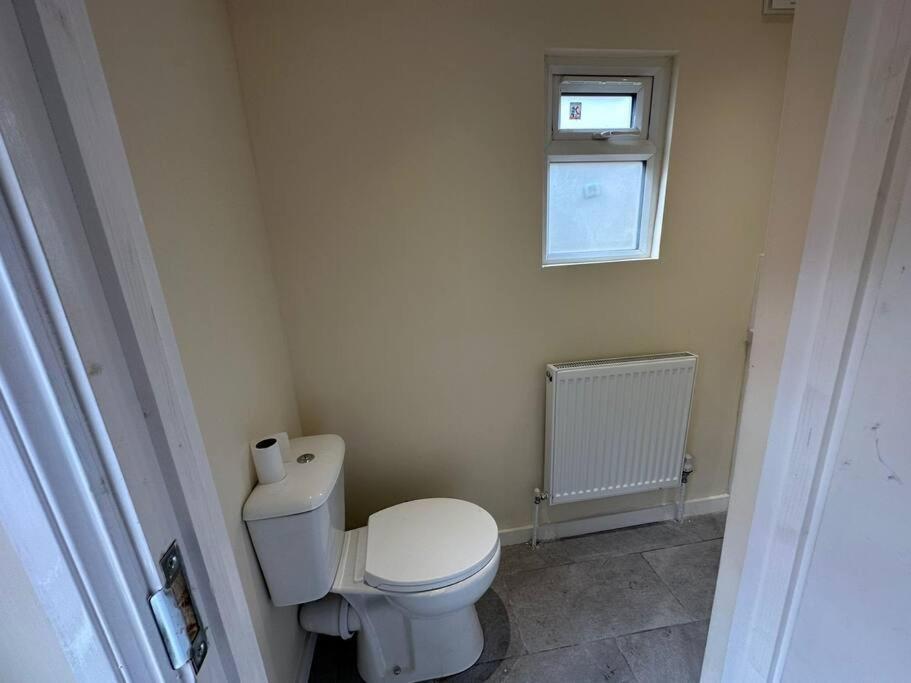 Big 3 Bedroom London House With 2 Bathroom Plumstead  Exterior photo