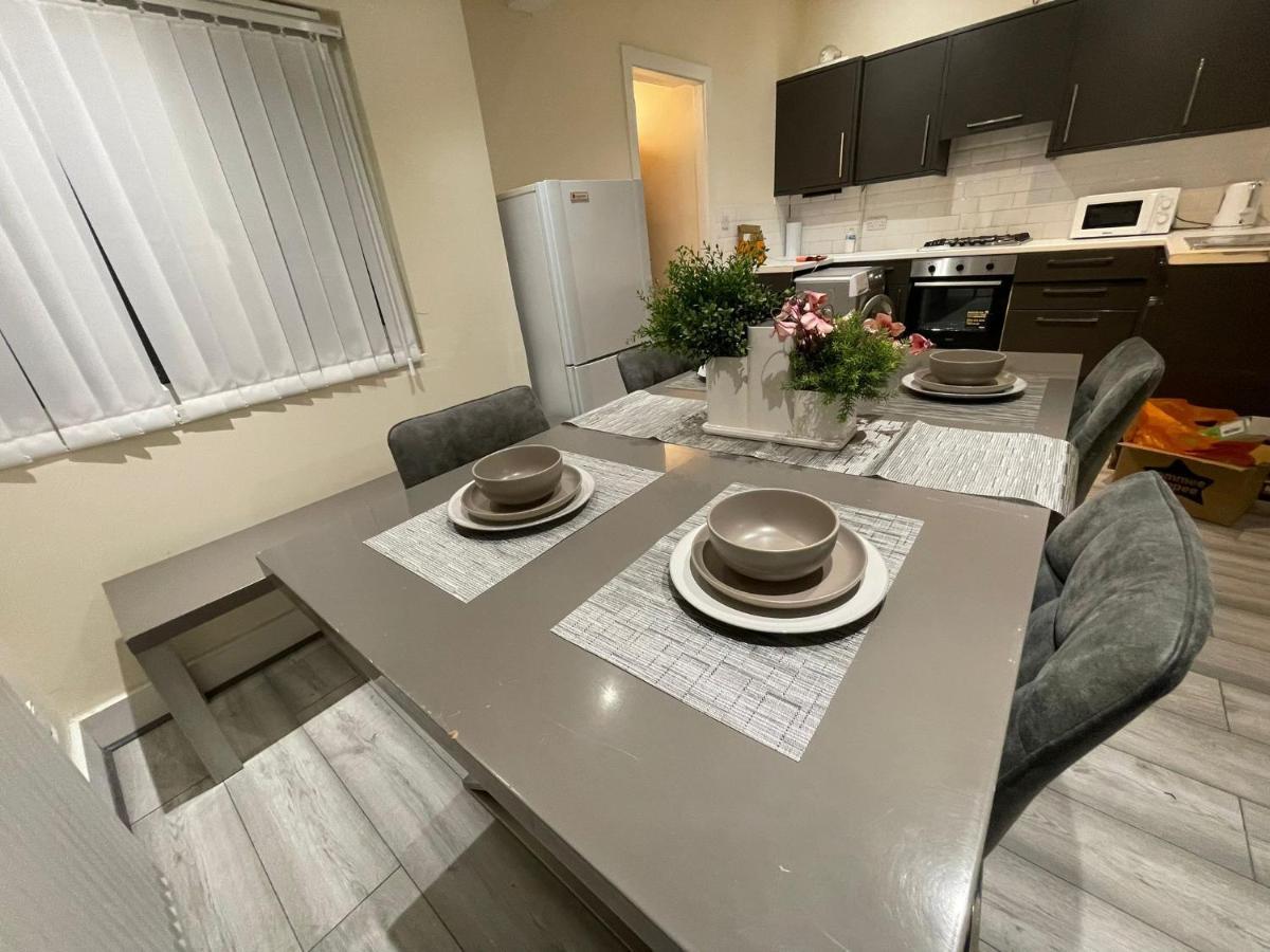 Big 3 Bedroom London House With 2 Bathroom Plumstead  Exterior photo