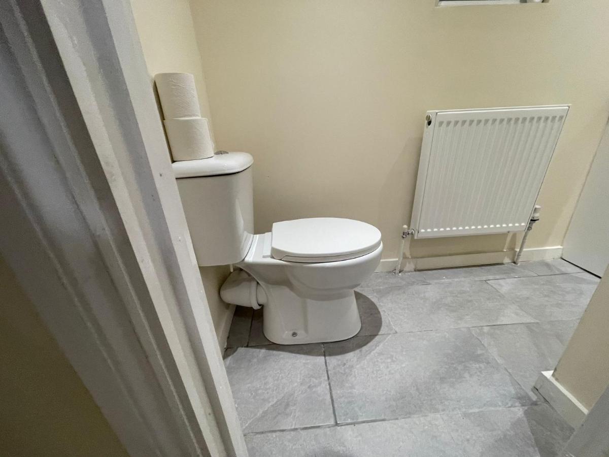 Big 3 Bedroom London House With 2 Bathroom Plumstead  Exterior photo
