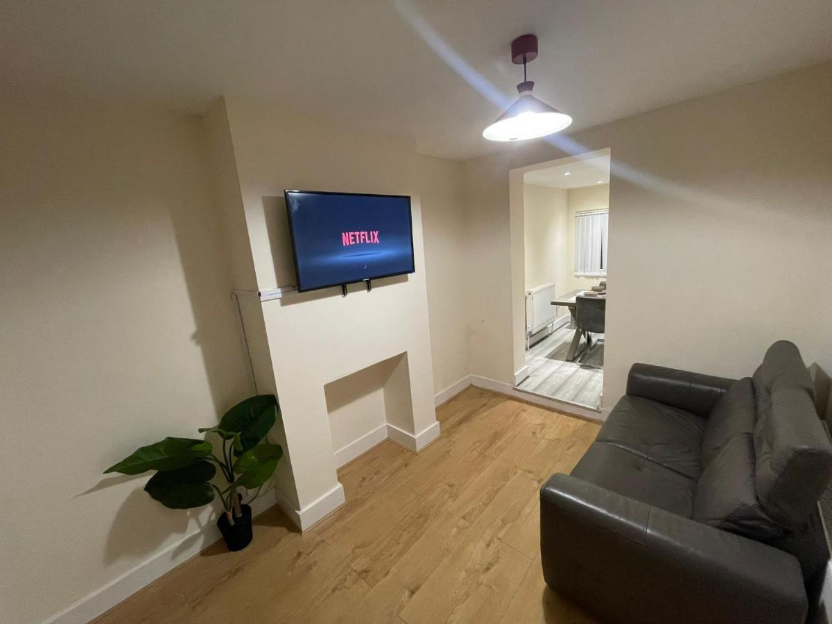 Big 3 Bedroom London House With 2 Bathroom Plumstead  Exterior photo