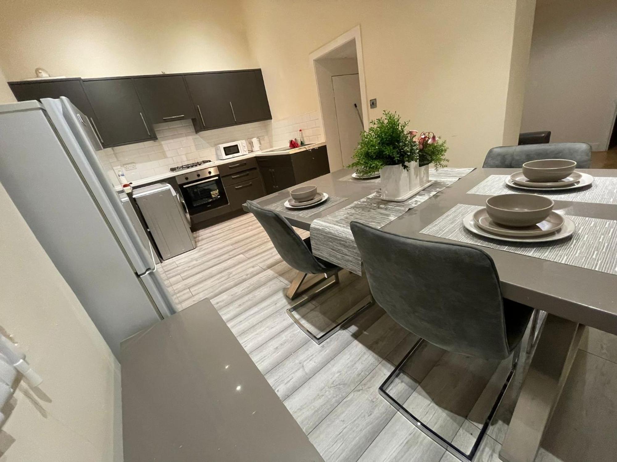Big 3 Bedroom London House With 2 Bathroom Plumstead  Exterior photo